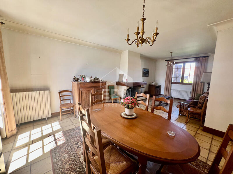 Maison - 135 m² - 5 pièces