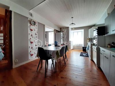 Immeuble - 176 m² - 8 pièces