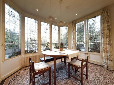 Maison - 278 m² - 8 pièces