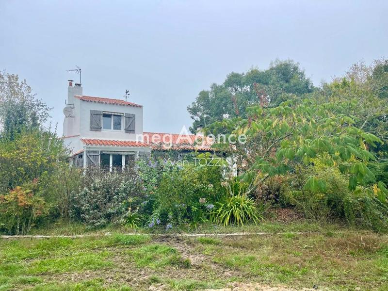 Maison - 140 m² - 6 pièces