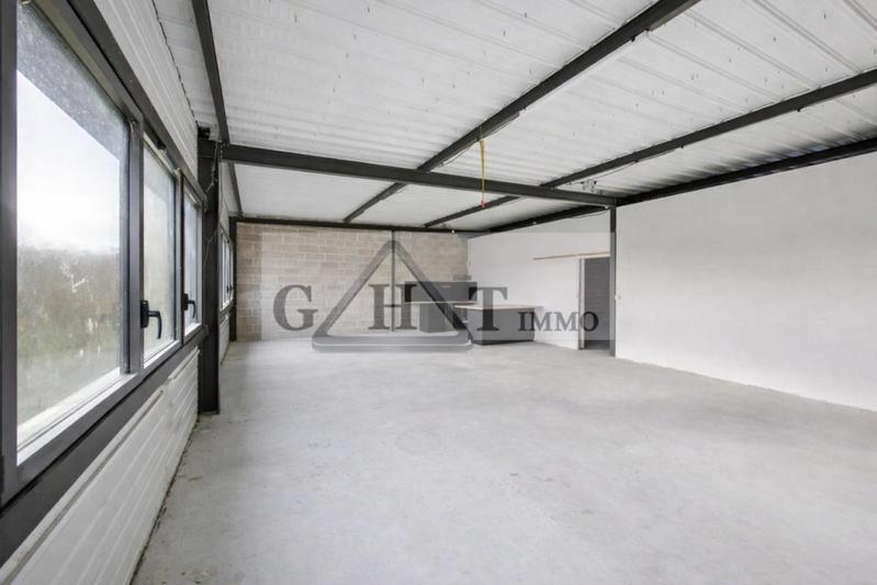Entrepôt - 379 m²