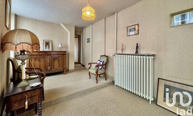 Maison - 182 m² - 10 pièces