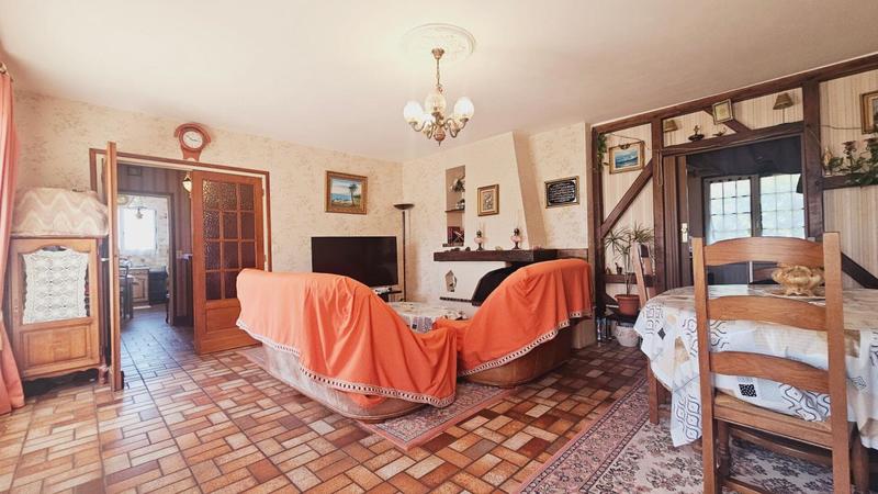 Maison - 96 m² - 5 pièces