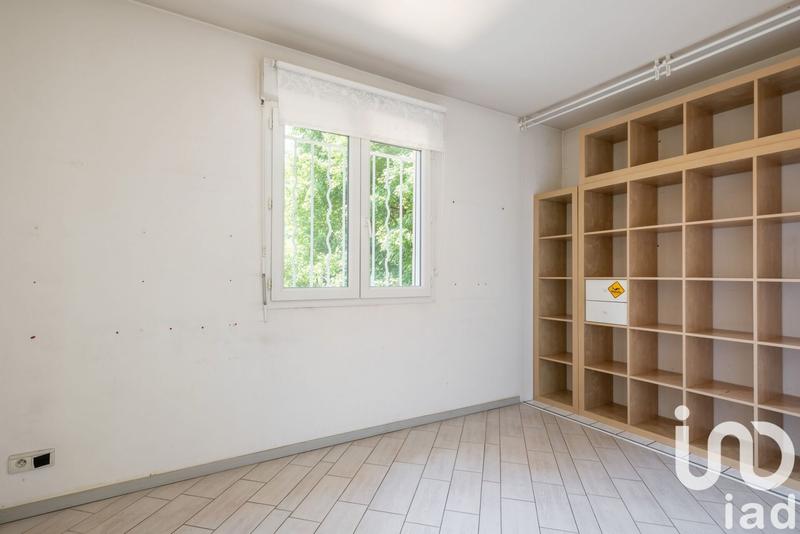 Maison - 222 m² - 7 pièces