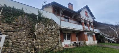 Maison ancienne - 146 m² - 6 pièces