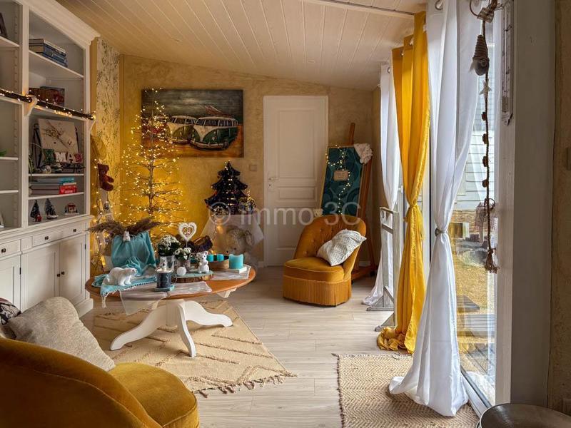 Maison en pierre - 201 m² - 8 pièces