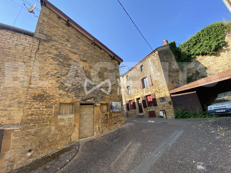 Parking / Garage - 101 m²