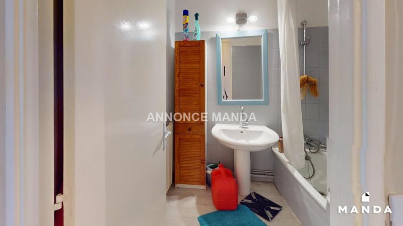 Chambre - 10 m² - 4 pièces