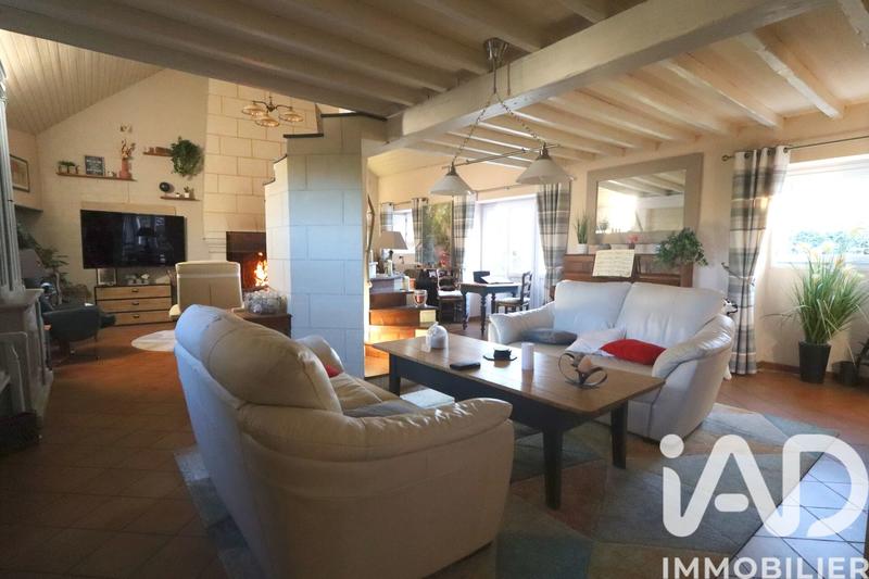 Maison - 223 m² - 10 pièces