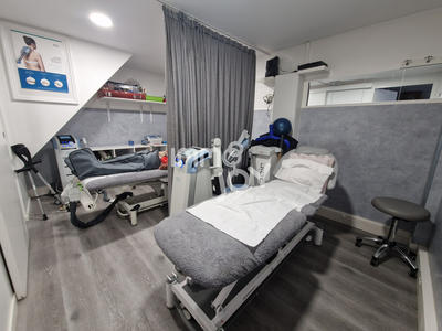 Local commercial - 114 m² - 5 pièces