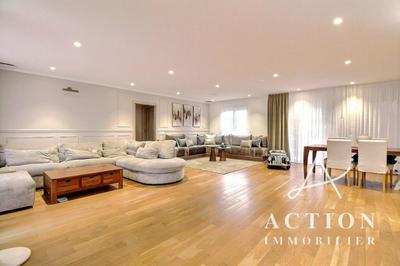 Maison - 171 m² - 5 pièces