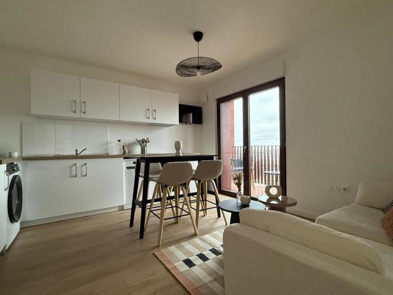 Chambre - 10 m² - 1 pièce