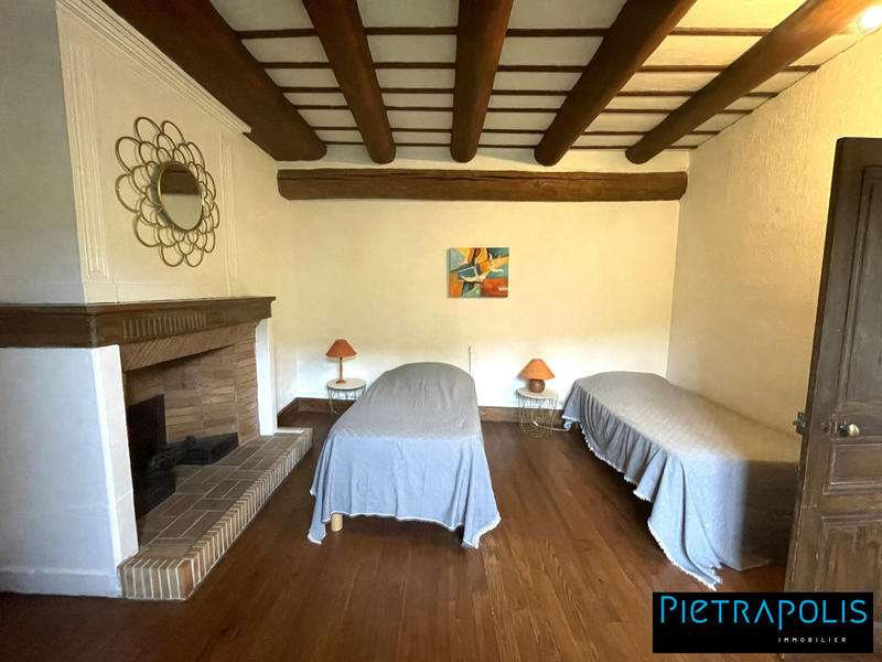 Maison ancienne - 405 m² - 12 pièces