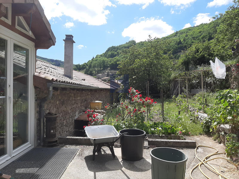 Maison - 213 m² - 8 pièces