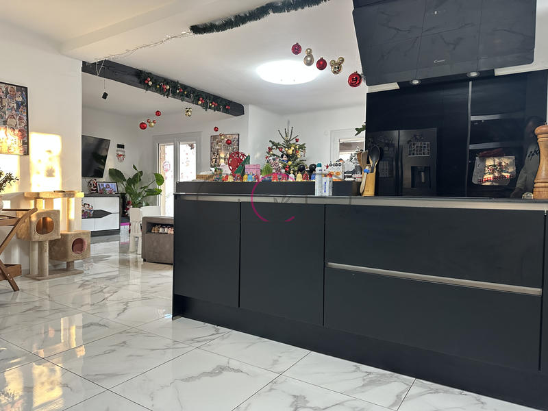 Villa - 115 m² - 5 pièces