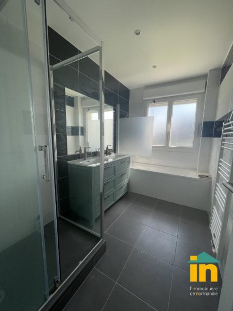 Maison - 119 m² - 6 pièces