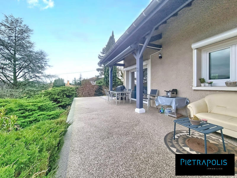 Maison - 99 m² - 4 pièces
