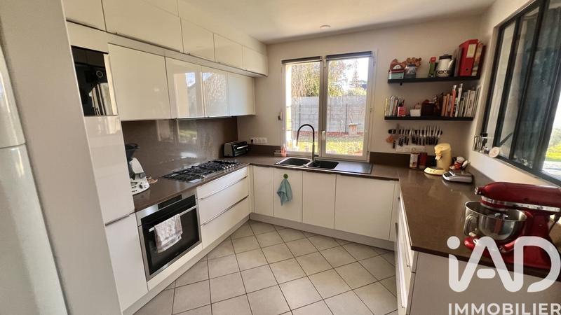 Maison - 111 m² - 5 pièces