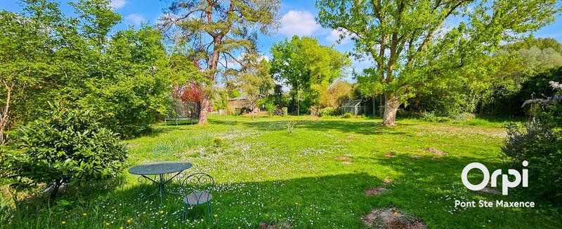 Maison - 323 m² - 6 pièces