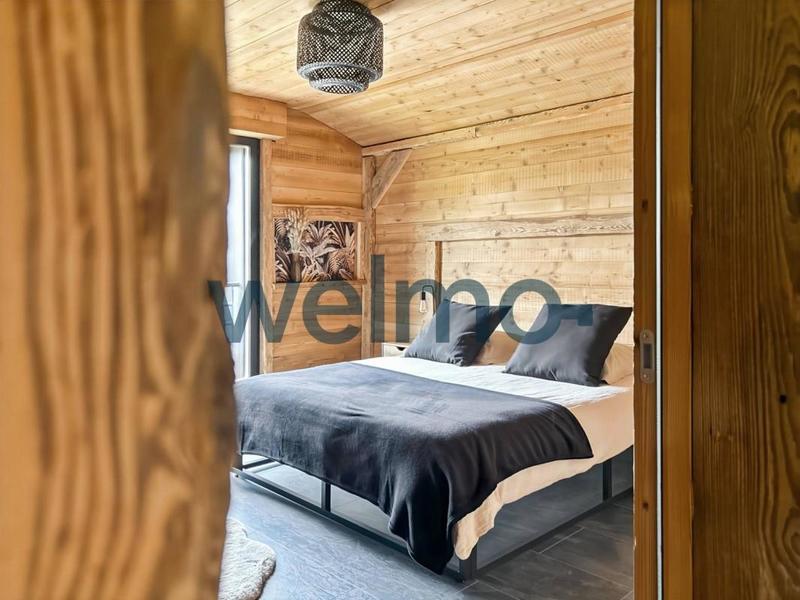 Châlet - 220 m² - 8 pièces