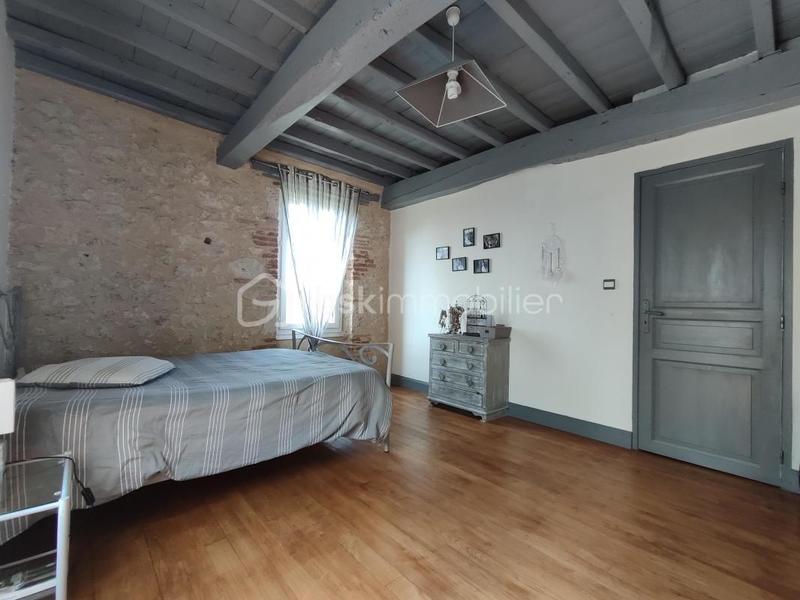 Maison en pierre - 185 m² - 7 pièces