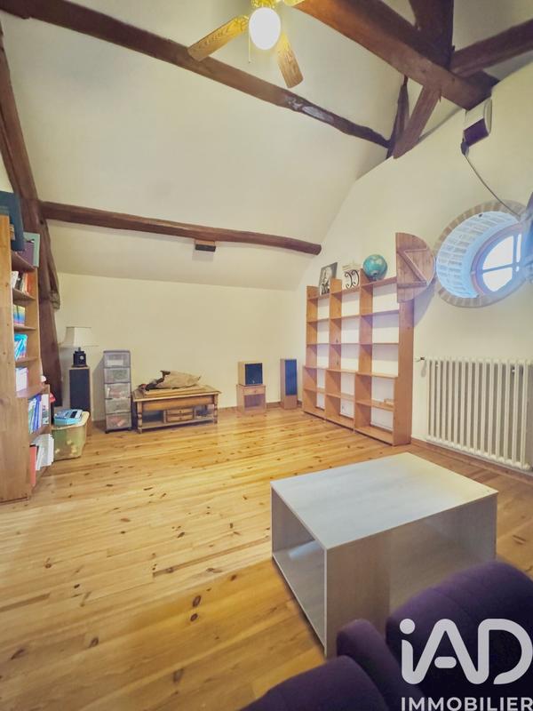 Maison - 213 m² - 8 pièces