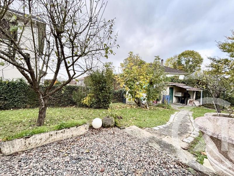 Maison - 139 m² - 6 pièces