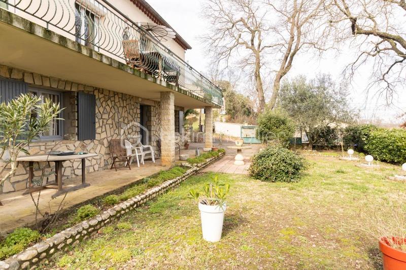 Villa - 147 m² - 8 pièces