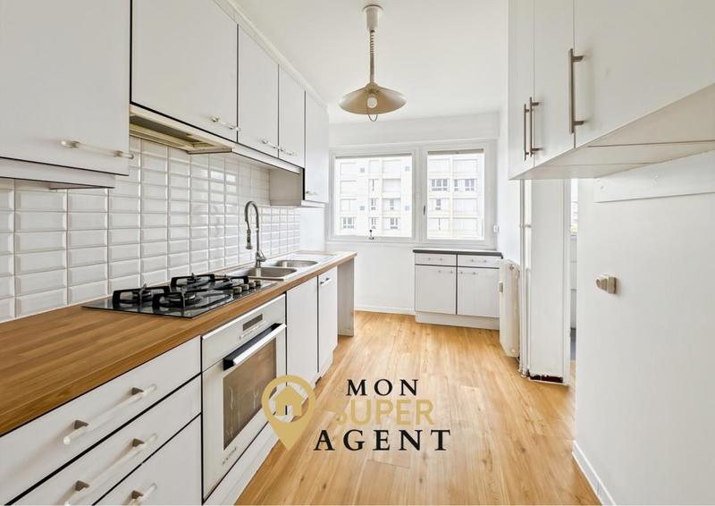 Appartement - 83 m² - 4 pièces