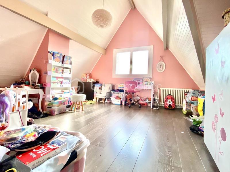 Pavillon - 160 m² - 7 pièces