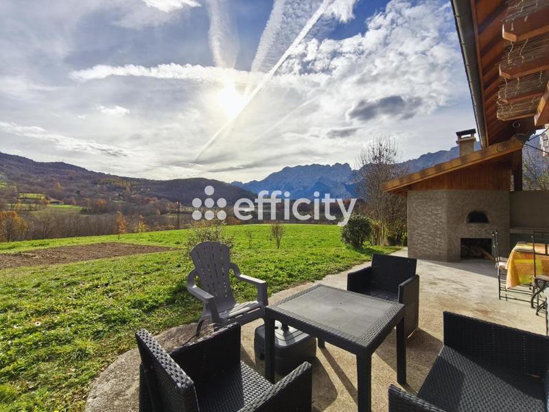 Villa - 140 m² - 6 pièces