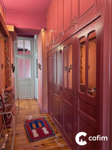 Maison - 287 m² - 10 pièces