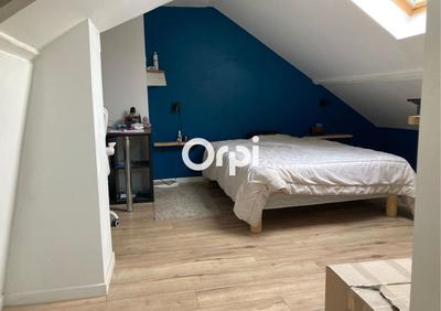 Maison - 90 m² - 5 pièces