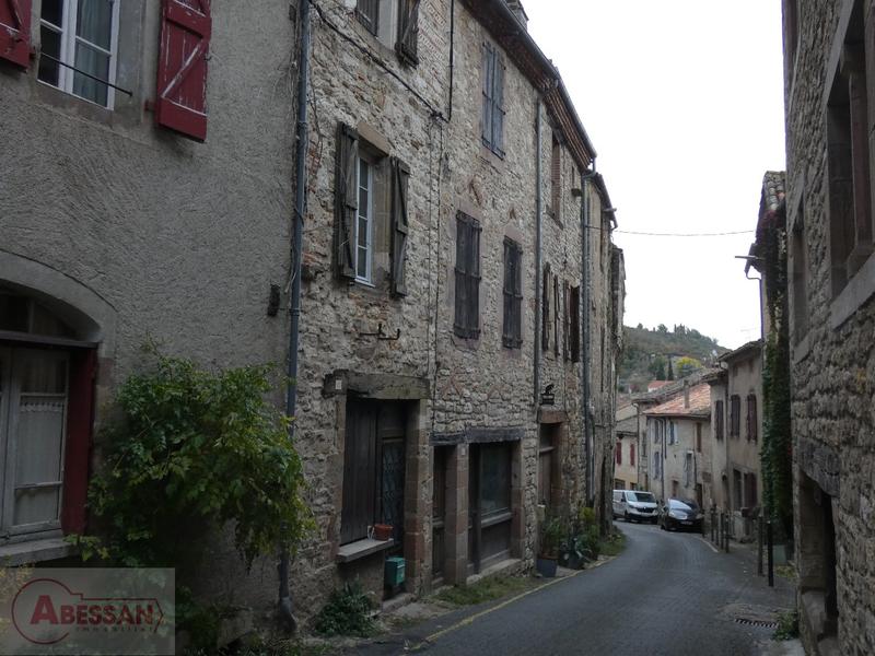 Maison de village - 198 m² - 9 pièces