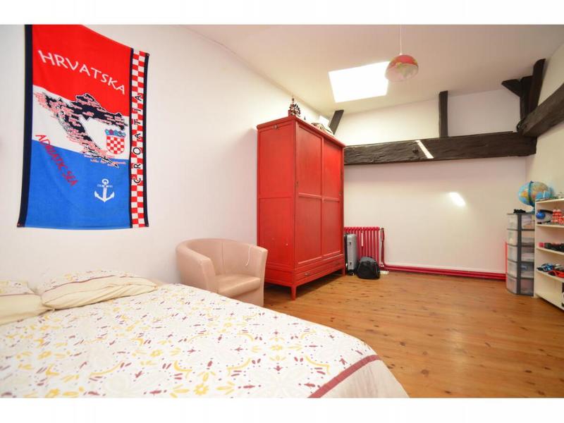 Maison - 321 m² - 8 pièces