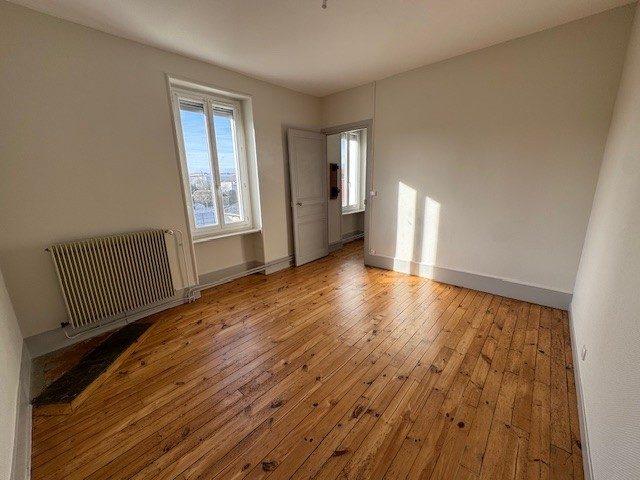 Maison ancienne - 88 m² - 4 pièces