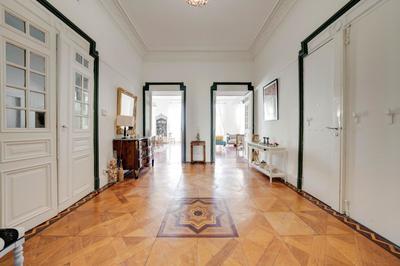 Appartement - 223 m² - 5 pièces