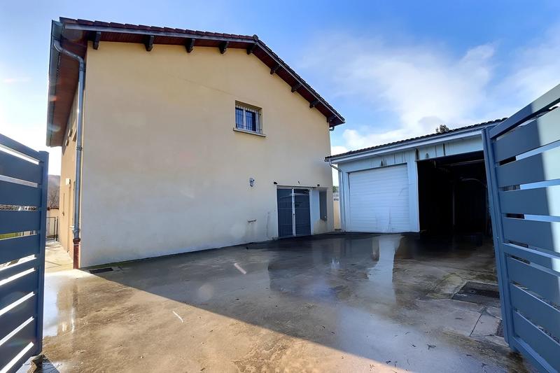 Maison - 162 m² - 7 pièces