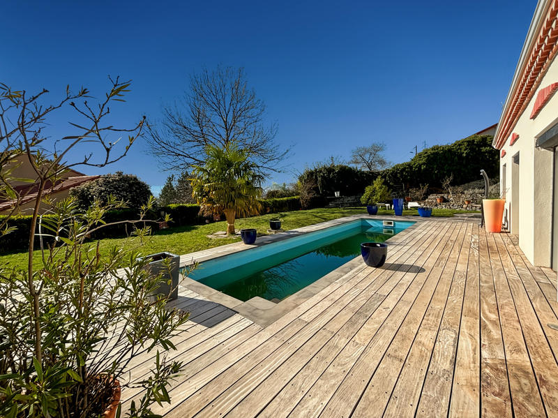 Villa - 265 m² - 6 pièces