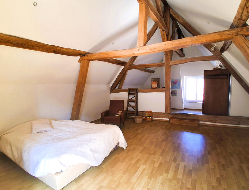 Maison - 215 m² - 8 pièces