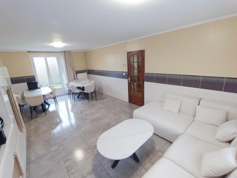 Maison - 92 m² - 4 pièces