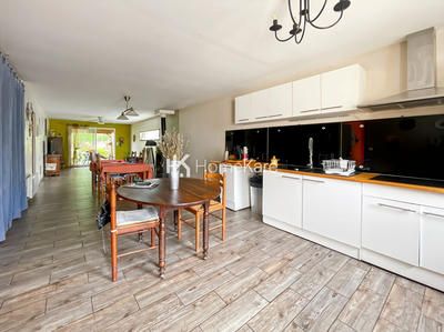 Maison - 91 m² - 4 pièces