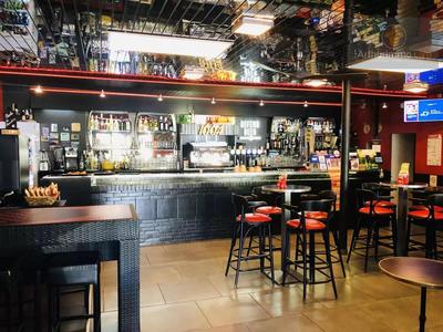 Magasins - 170 m² - 5 pièces