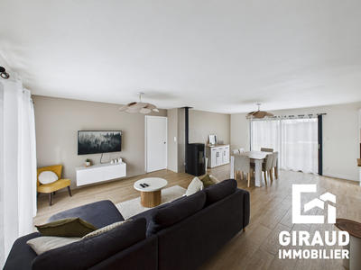 Maison - 93 m² - 4 pièces