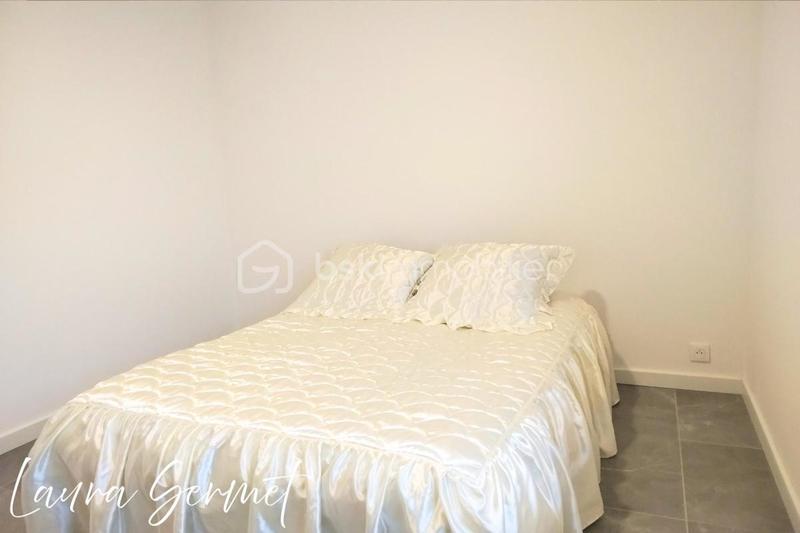 Pavillon - 80 m² - 5 pièces