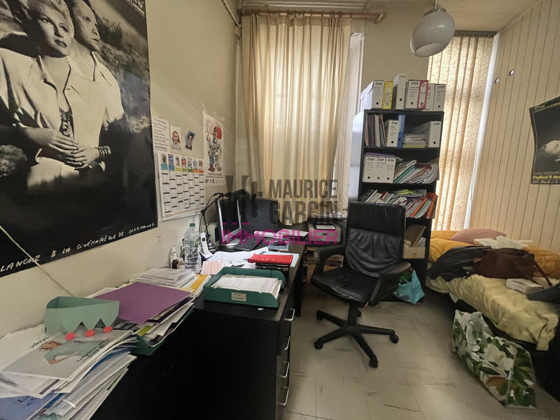 Local commercial - 155 m²