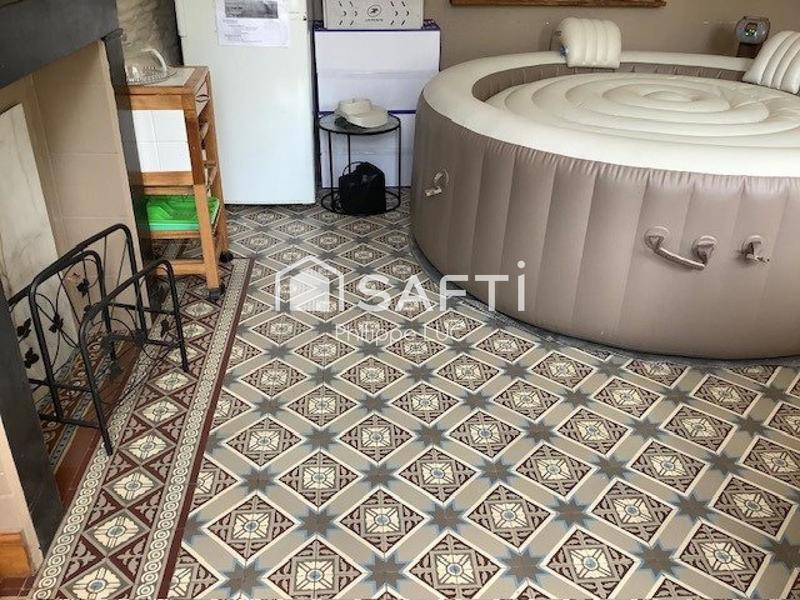 Maison - 212 m² - 12 pièces