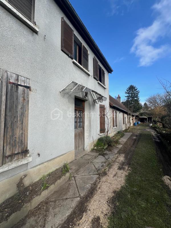 Maison - 142 m² - 8 pièces