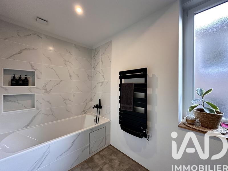 Appartement - 96 m² - 4 pièces