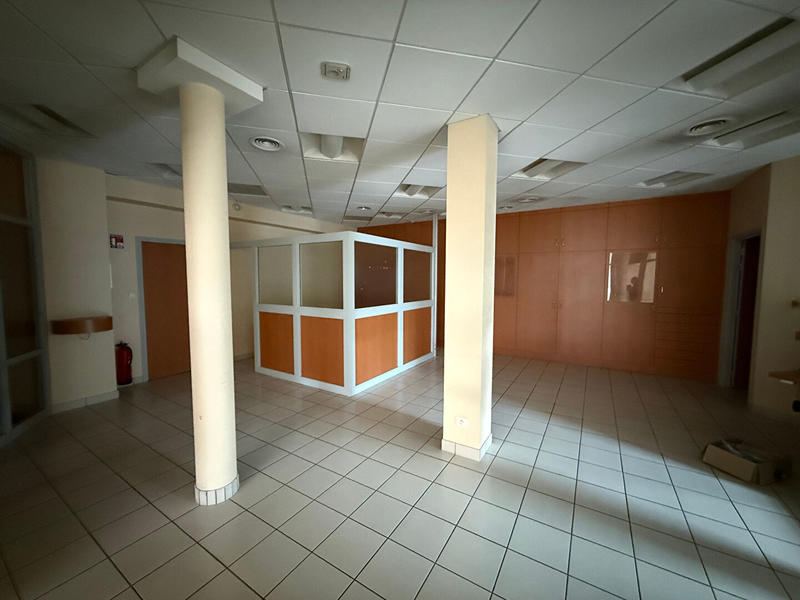 Immeuble - 250 m² - 11 pièces